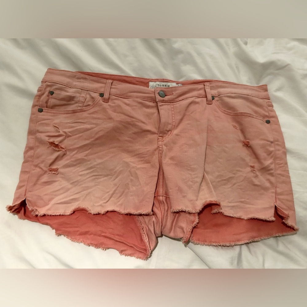 Torrid Distressed Salmon Pink Jean Shorts Women’s Plus Size 22